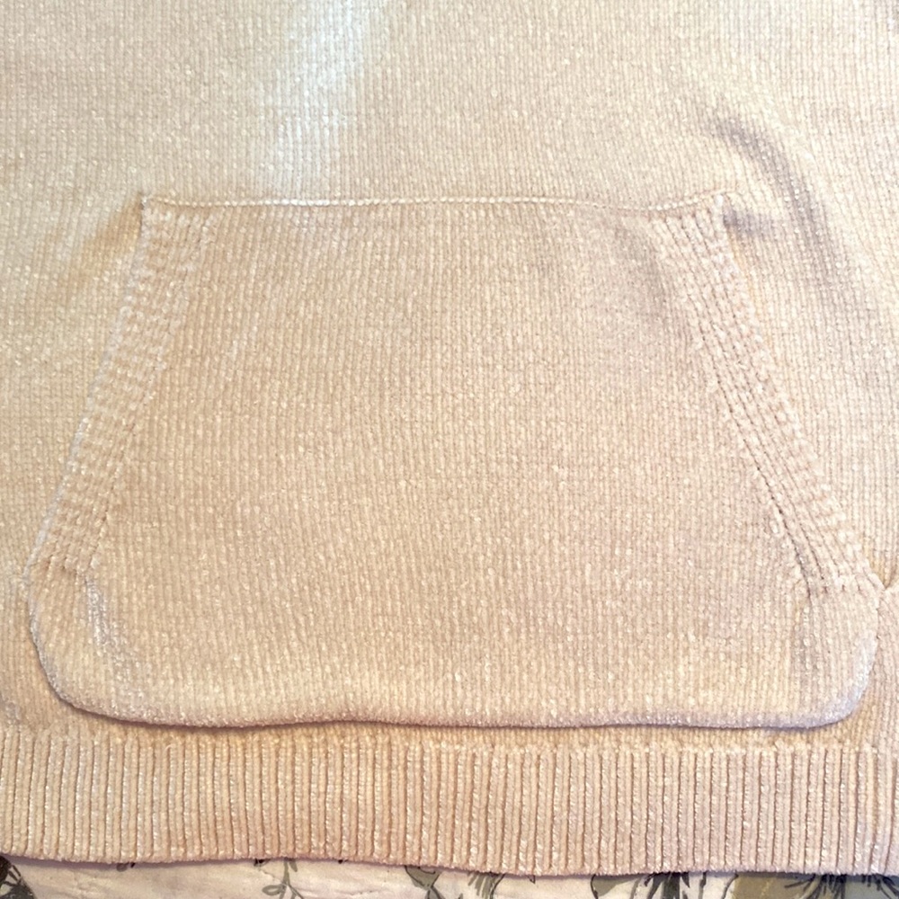 PRIMARK VELOUR SWEATER-Hooded, soft sweater with front pocket, in Cream Size Med - Picture 4 of 6